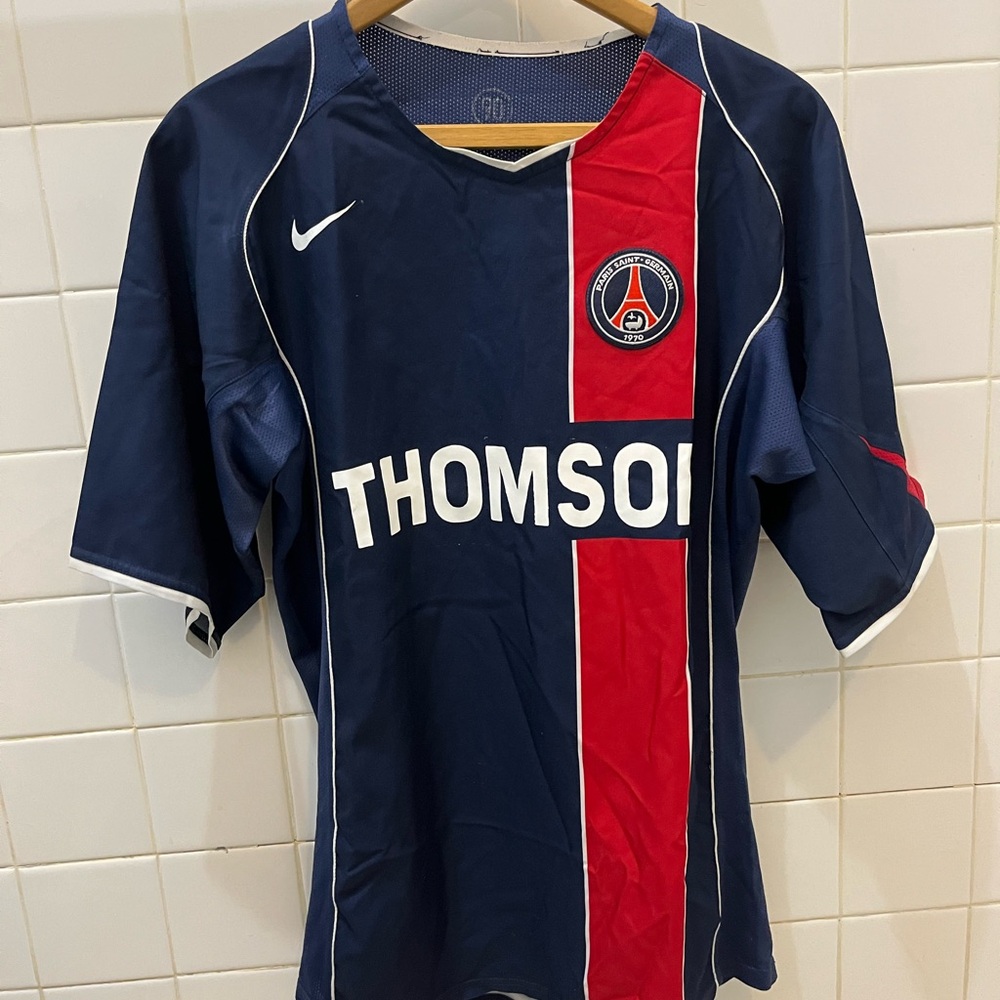 Nike Paris Saint-Germain 2004/05 Total 90 home jersey